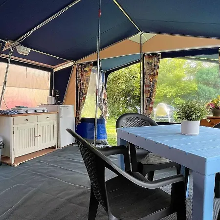 Luxury tent 3- Persoons Bungalowtent Op Rustig Plekje Camping De Iepenhoeve *